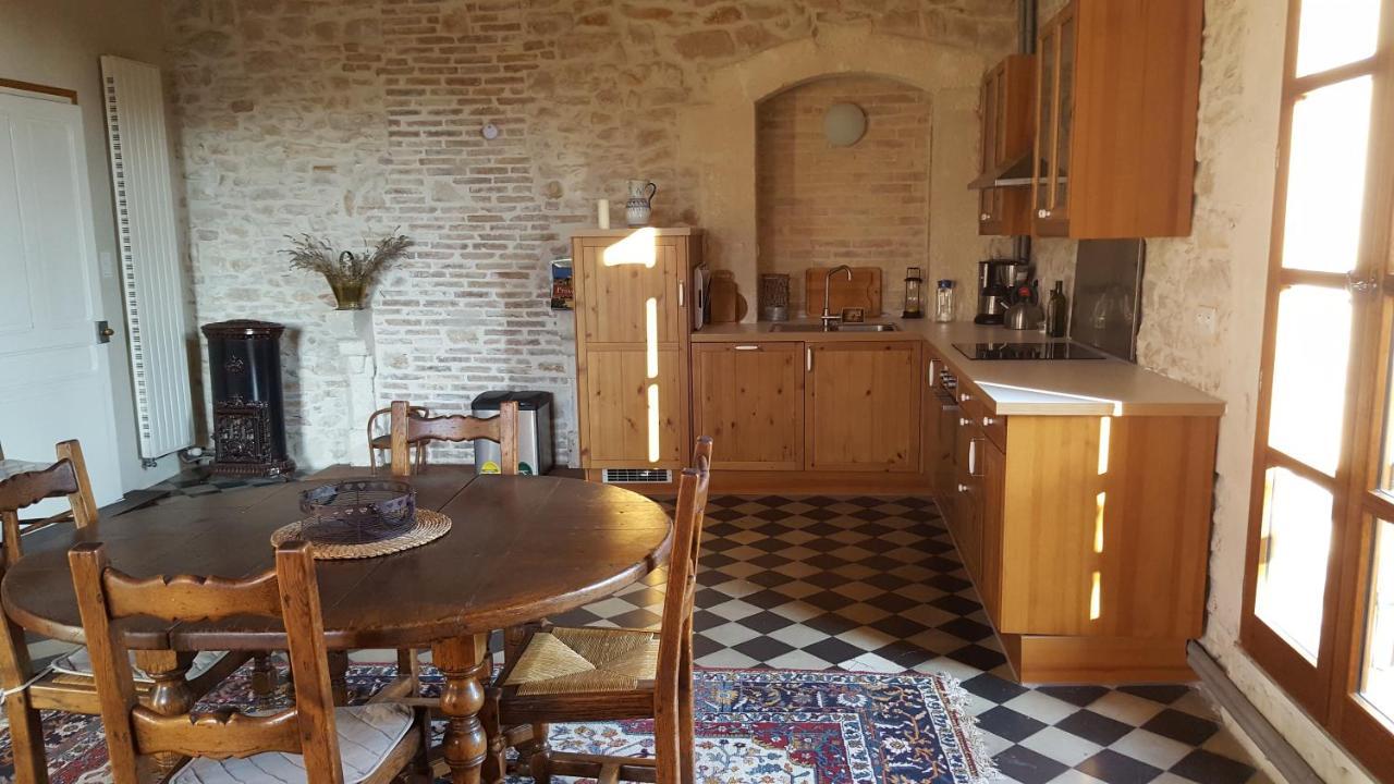 La Mejanenque Apartment Venejan Bagian luar foto